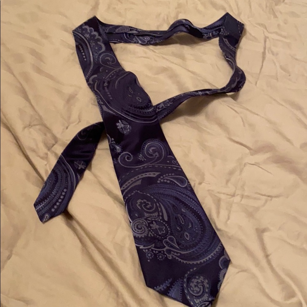 Silk neck tie